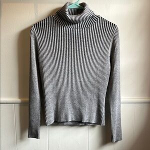 SPANNER Gray Ribbed Cowl Turtleneck Sweater